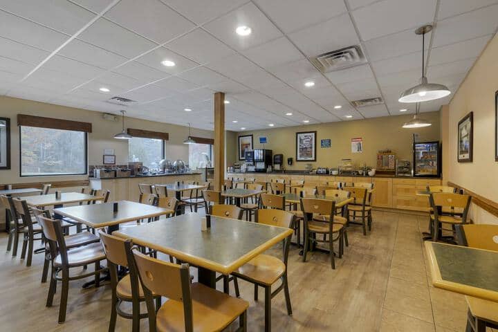 Breakfast area